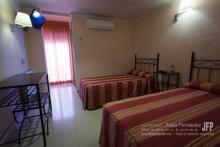 Kind environment and familiar welcome in Hostal Lucimar