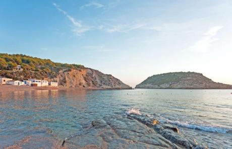 El encanto mediterráneo de la Cala del Portitxol