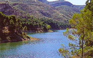 The river Reatillo and Sierra del Tejo