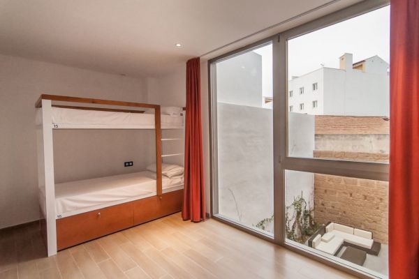 YOUTH HOSTEL JAVEA